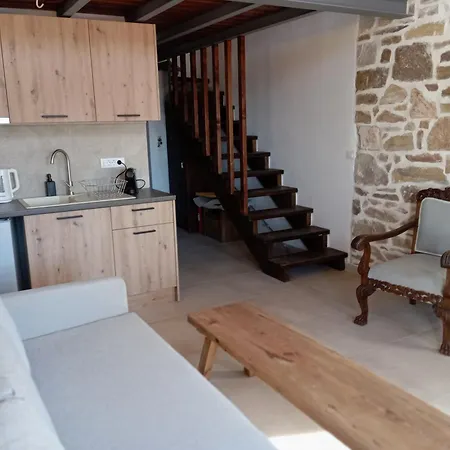 Lejlighedshotel Annousa's House &