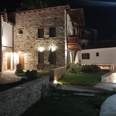 Lejlighedshotel Annousa's House &