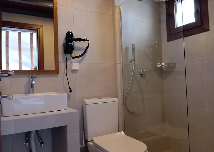 מלון דירות Annousa's House & 4*