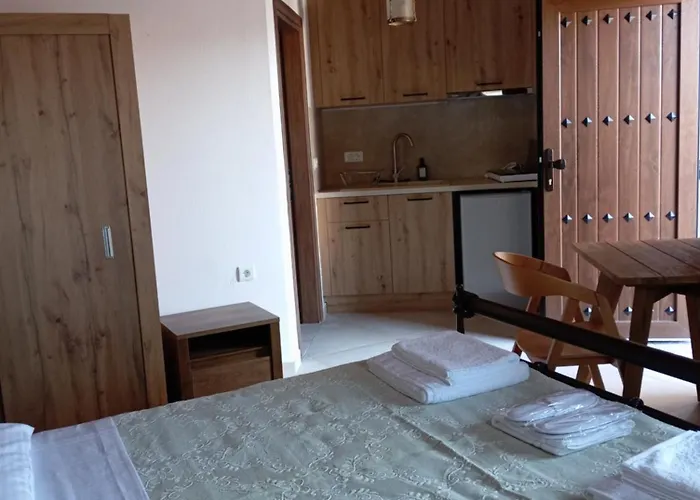 Annousa's House & מלון דירות