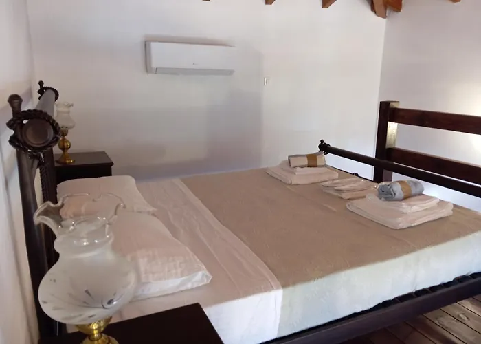 Annousa's House & מלון דירות 4*