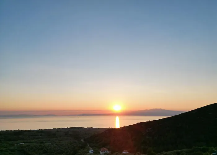 Annousa's House & מלון דירות 4*