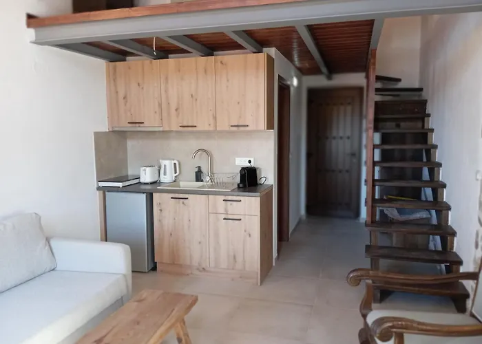 Annousa's House & 아파트호텔 4*