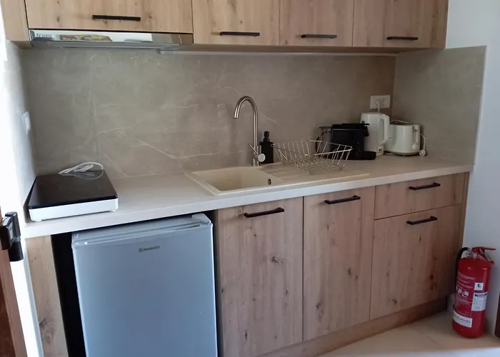 Annousa's House & Apartmanhotel Kaliráhi